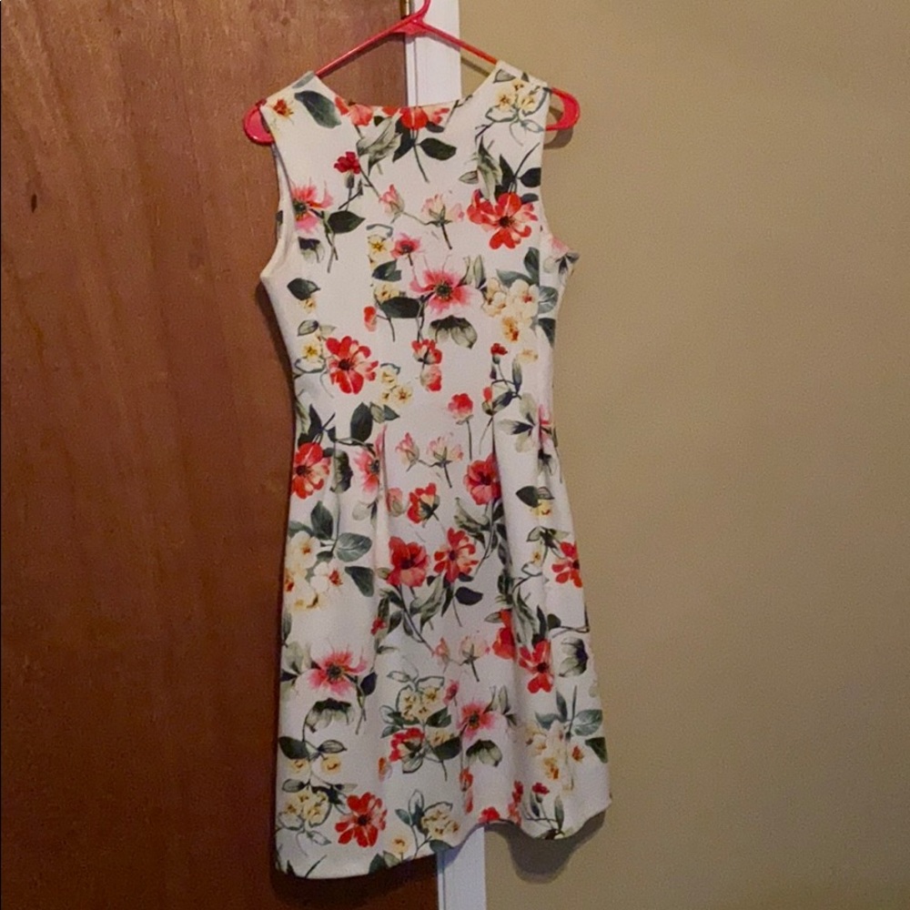 Multi colored sleeveless dress